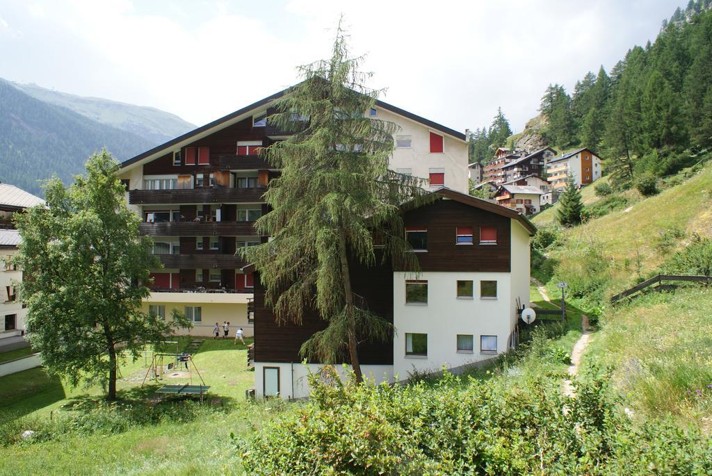 Hilburgs-Domizil Lägenhet Zermatt Rum bild